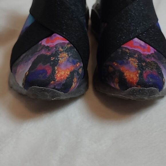 Girl's Steve Madden slip on shoes - Picture 9 of 9